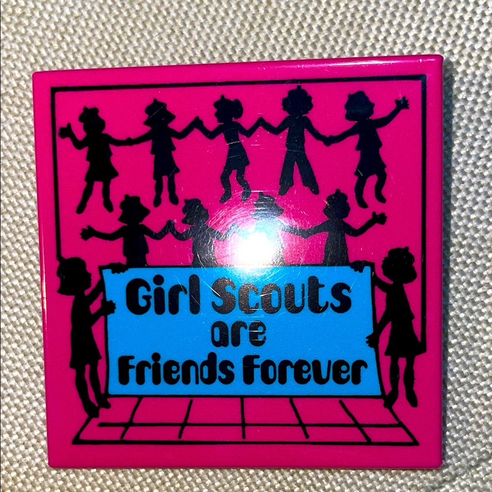 Girl Scouts Friends Forever Pin - Picture 3 of 6